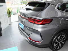 2023款 冠军版 EV 520KM 旗舰型
