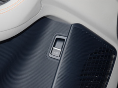 2023款 冠军版 EV 520KM 旗舰型