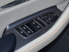 2023款 冠军版 EV 520KM 旗舰型