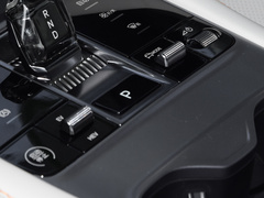 2023款 冠军版 EV 520KM 旗舰型