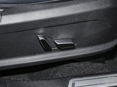2023款 冠军版 EV 520KM 旗舰型