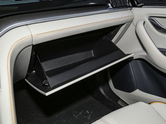 2023款 冠军版 EV 520KM 旗舰型