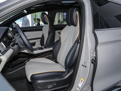 2023款 冠军版 EV 520KM 旗舰型