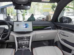 2023款 冠军版 EV 605KM 旗舰PLUS