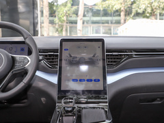 2023款 1.5T DCT 自动豪华型