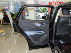 2023款 1.5T DCT 自动豪华型