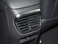 2023款 1.5T DCT 自动豪华型