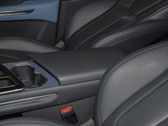 2023款 1.5T DCT 自动豪华型