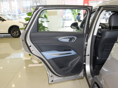 2023款 1.5T DCT 自动豪华型