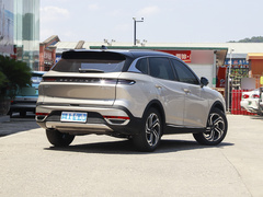 2023款 2.0T 自动旗舰型