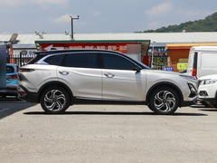 2023款 2.0T 自动旗舰型
