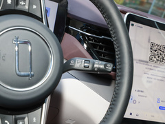 2023款 2.0T 自动旗舰型