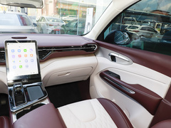 2023款 2.0T 自动旗舰型