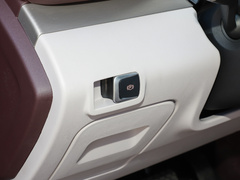 2023款 2.0T 自动旗舰型