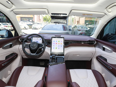 2023款 2.0T 自动旗舰型