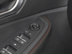 2023款 2.0L 手动 标轴 成就版