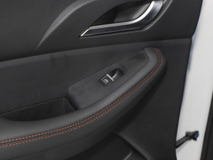 2023款 2.0L 自动 标轴 成就型