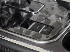 2023款 2.0L 自动 标轴 成就型