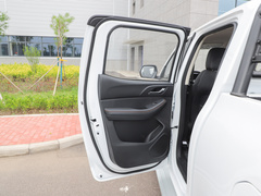2023款 2.0L 自动 长轴 成就型