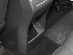 2023款 2.0L 自动 长轴 成就型