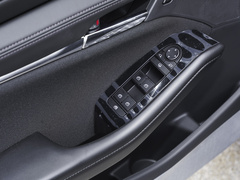 2023款 2.0L 自动质炫版