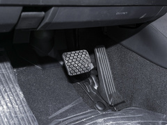 2023款 2.0L 自动质炫版