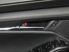 2023款 2.0L 自动质雅版