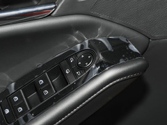 2023款 2.0L 自动质雅版