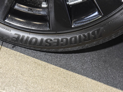 2023款 2.0L 自动质臻版