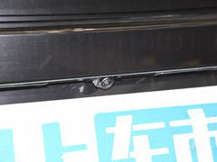 2023款 2.0L 自动质臻版