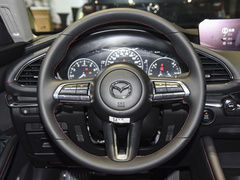 2023款 2.0L 自动质臻版