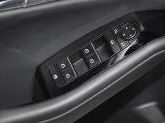 2023款 2.0L 自动质臻版