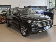 2023款 3.0TSI 锐享版 经典运动套装