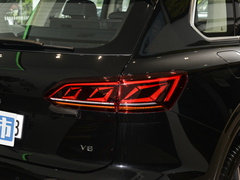 2023款 3.0TSI 锐享版 经典运动套装