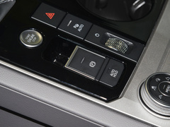 2023款 3.0TSI 锐享版 经典运动套装