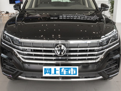 2023款 3.0TSI 锐享版 经典运动套装