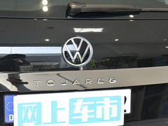 2023款 3.0TSI 锐享版 曜黑运动套装