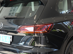 2023款 3.0TSI 锐享版 曜黑运动套装