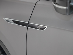 2023款 3.0TSI 锐享版 曜黑运动套装
