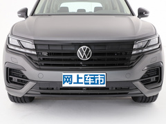 2023款 3.0TSI 锐享版 曜黑运动套装