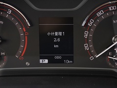 2023款 2.0T 柴油 两驱 精英版 长箱
