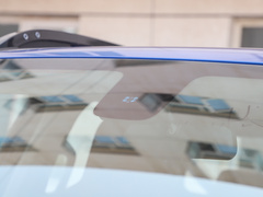 2023款 2.0T 自动四驱汽油豪华版标轴