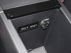 2023款 1.5T 自动尊贵PRO型