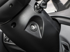 2023款 EV80 PRO 长轴中顶 