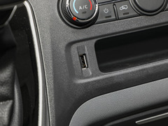 2023款 EV80 PRO 长轴中顶 