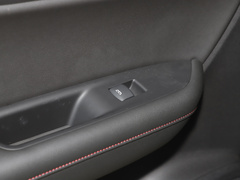 2023款 轻混 650T RS Twin-Clutch四驱 擎版