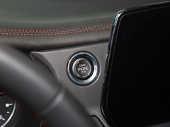 2023款 轻混 650T RS Twin-Clutch四驱 擎版