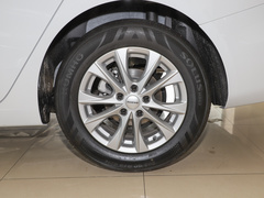 2023款 1.5L 手动优越版