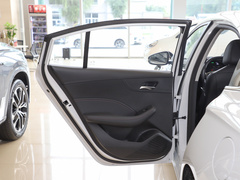 2023款 1.5L 手动优越版
