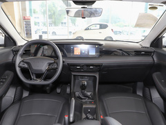 2023款 1.5L 手动优越版